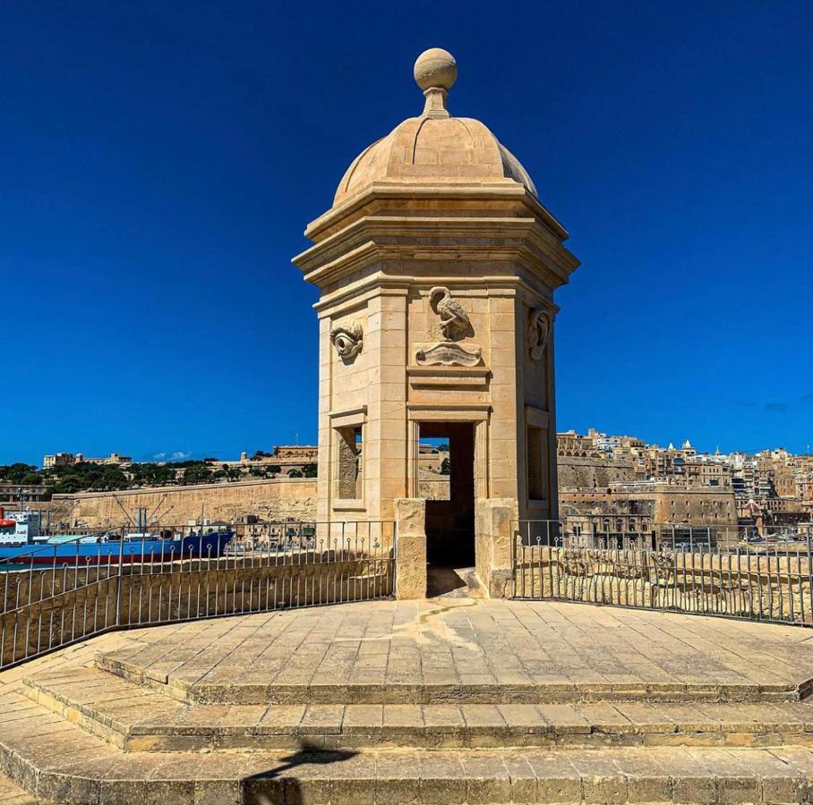 New & Unique Apartment - A 5 Minutes Ferry To Capital City Of Valletta Senglea Luaran gambar